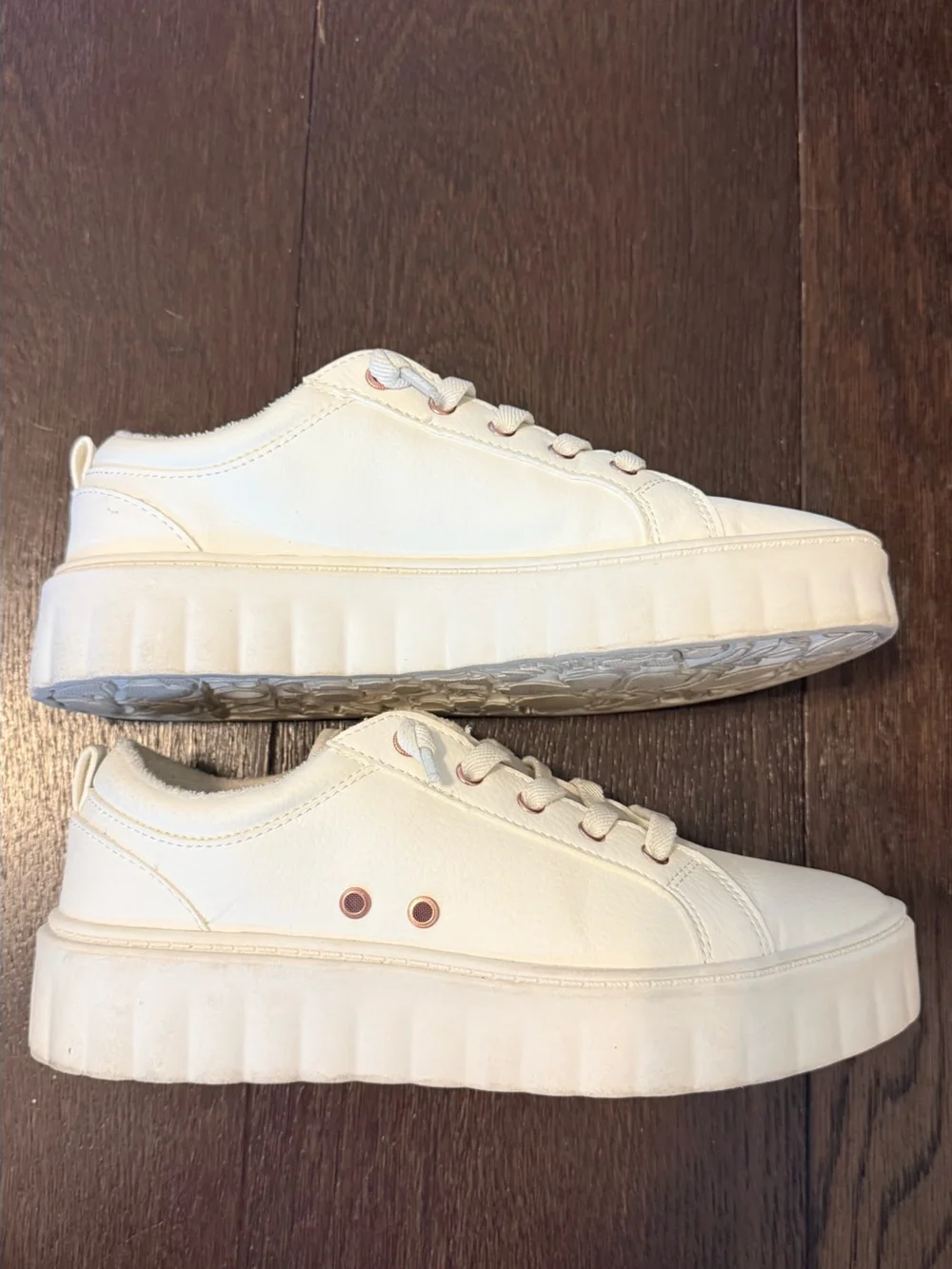 Roxy Sheilahh White Platform Lace-Up Sneakers for Women